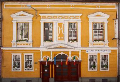 Three Corners Anna