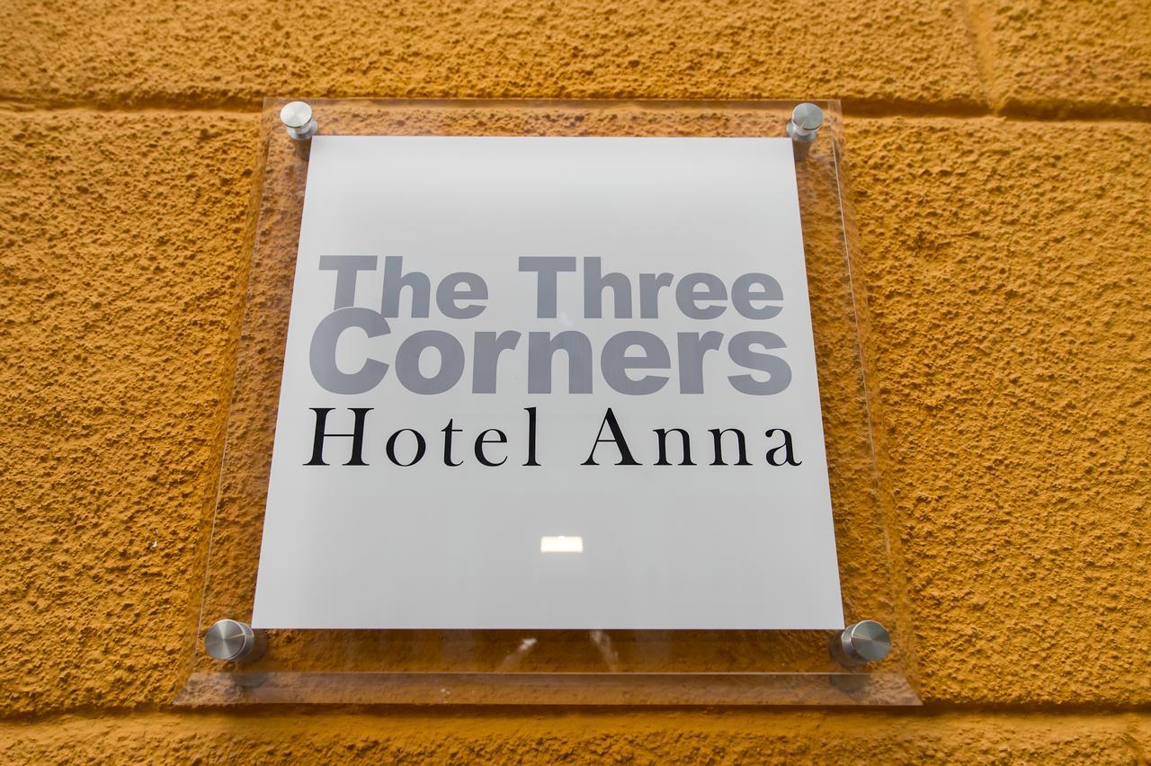 Three Corners Anna